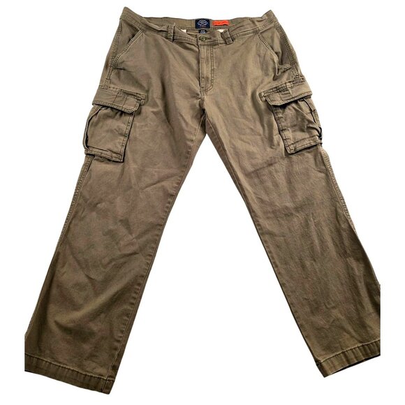 St. John Bay Men's Green Khakis Cargo Pants 38x29 - Picture 1 of 3